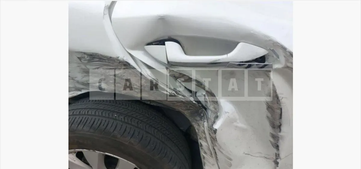 Photo 2 of 18: 2016 Kia K5 LPG, VIN KNAGU416BHA118295 — Korean insurance auction