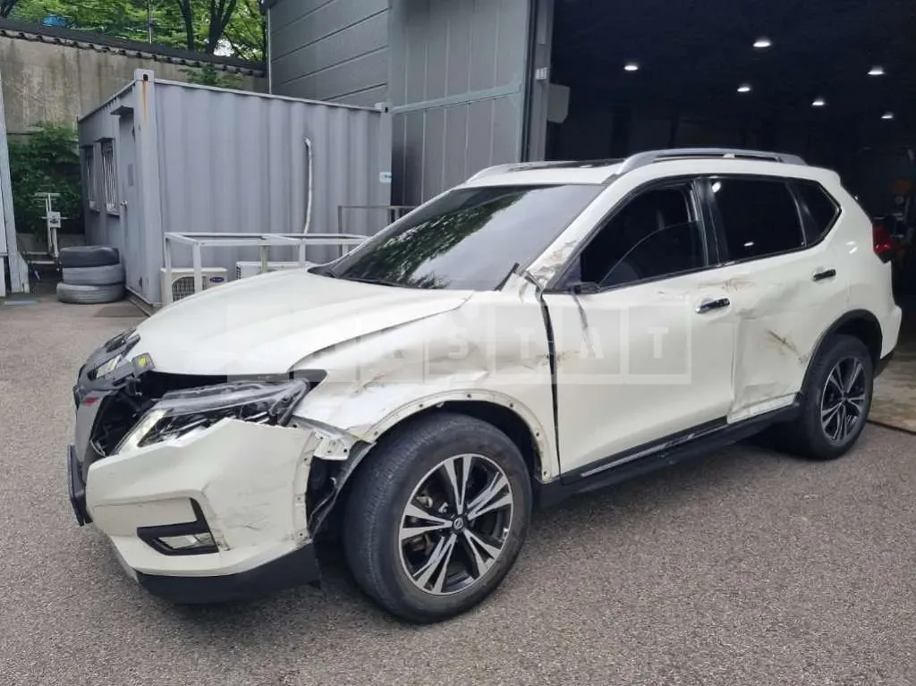 Photo 2 of 16: 2018 Nissan X-Trail 4WD — Korean insurance auction