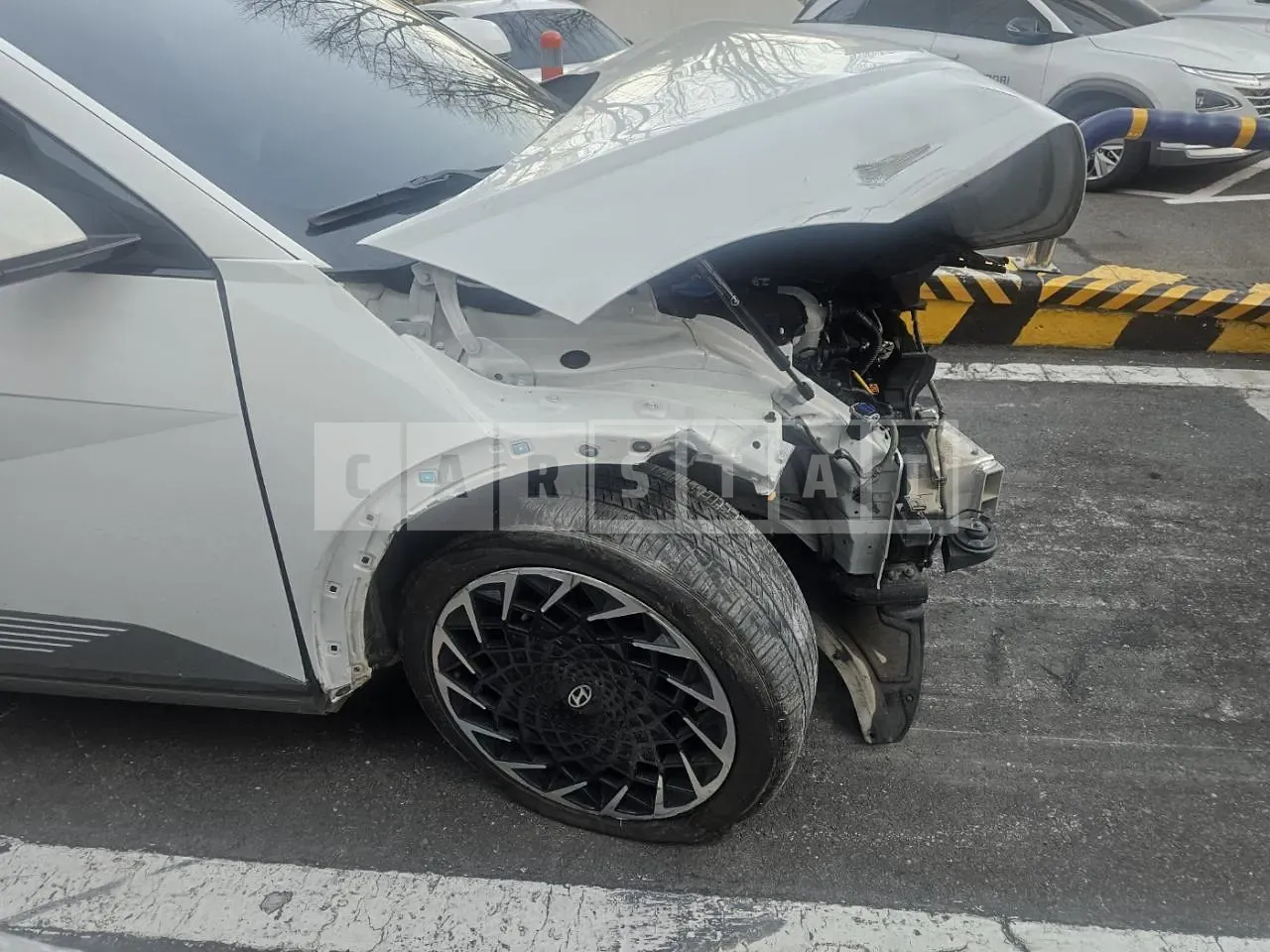 Photo 2 of 19: 2021 Hyundai IONIQ 5 Long Range, VIN KMHKR81AFNU040608 — Korean insurance auction