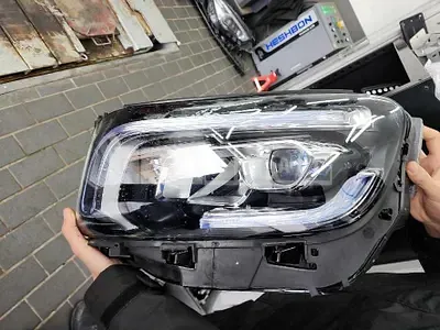 2022 (Parts) Mercedes-Benz GLB200 d headlamp
