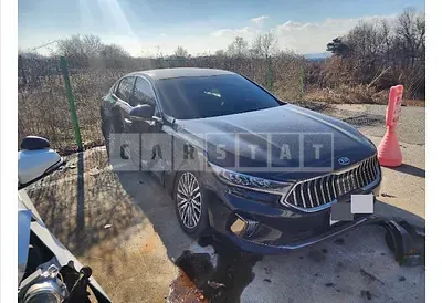 Photo 1 of 17: 2019 Kia K7 — Korean insurance auction