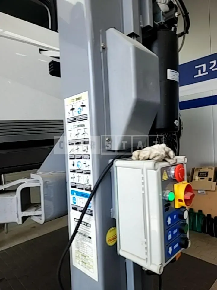 Photo 2 of 24: 2022 Hyundai Modern Ionic 5 — Korean insurance auction
