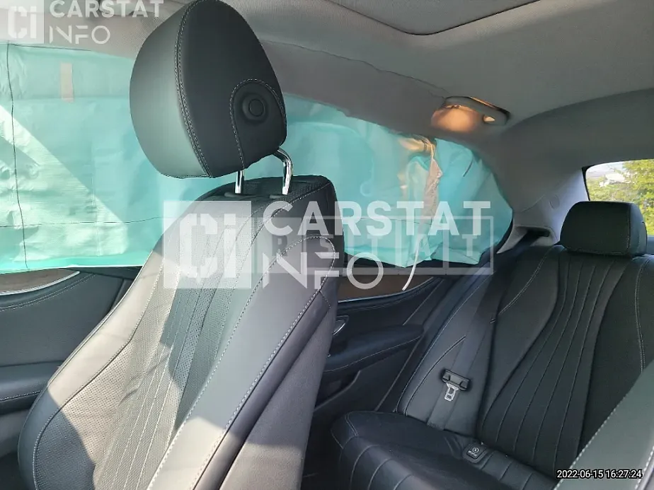 Photo 2 of 24: 2018 Mercedes-Benz E300, VIN WDDZF4JB8JA476320 — Korean insurance auction