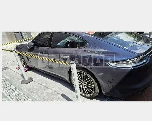 Photo 2 of 6: 2023 Porsche Panamera 4 e-Hybrid — Korean insurance auction
