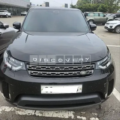 Photo 1 of 32: 2018 Land Rover Discovery SD4, VIN SALRA2BN7JA059429 — Korean insurance auction