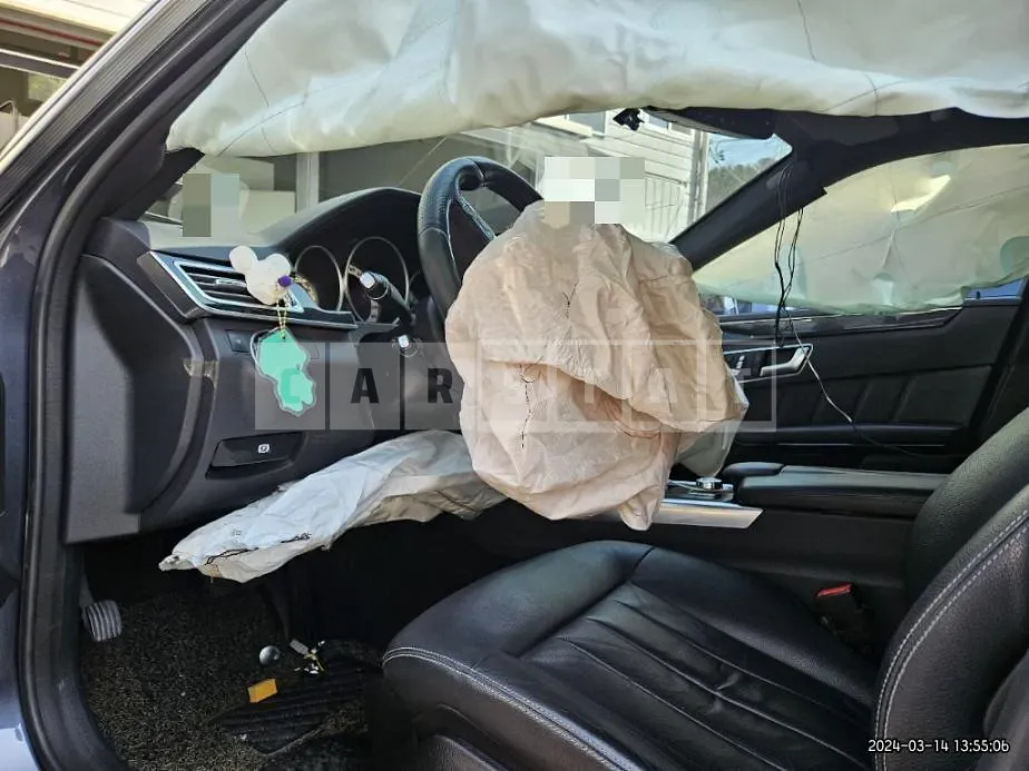Photo 2 of 5: 2015 Mercedes-Benz E220 BlueTec, VIN WDDHF0AB5FB155115 — Korean insurance auction
