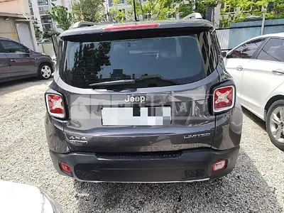 Photo 1 of 13: 2016 Jeep Zip Renegade — Korean insurance auction
