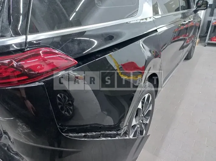 Photo 2 of 17: 2020 Kia Carnivals, VIN KNANC81BBMS034521 — Korean insurance auction