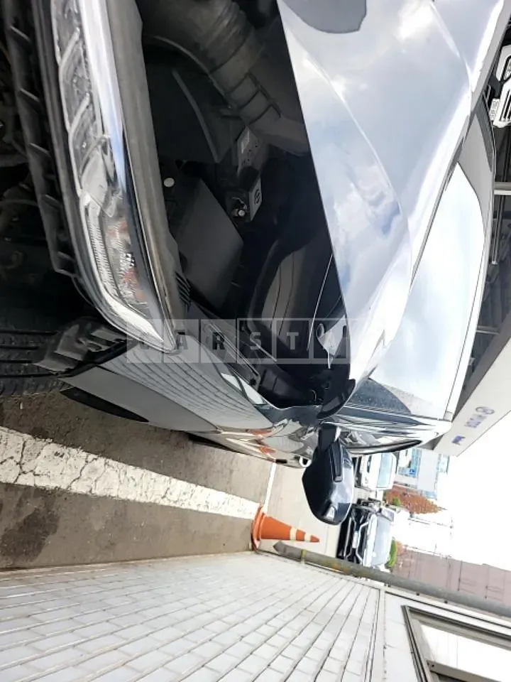 Photo 2 of 24: 2019 Hyundai Kona, VIN KMHK4815GKU414721 — Korean insurance auction
