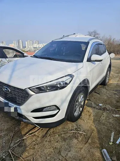 Photo 1 of 8: 2017 Hyundai Tucson TL — Korean insurance auction