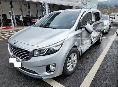 Photo 1 of 9: 2015 Kia Carnival, VIN KNHMF37ABFS046447 — Korean insurance auction