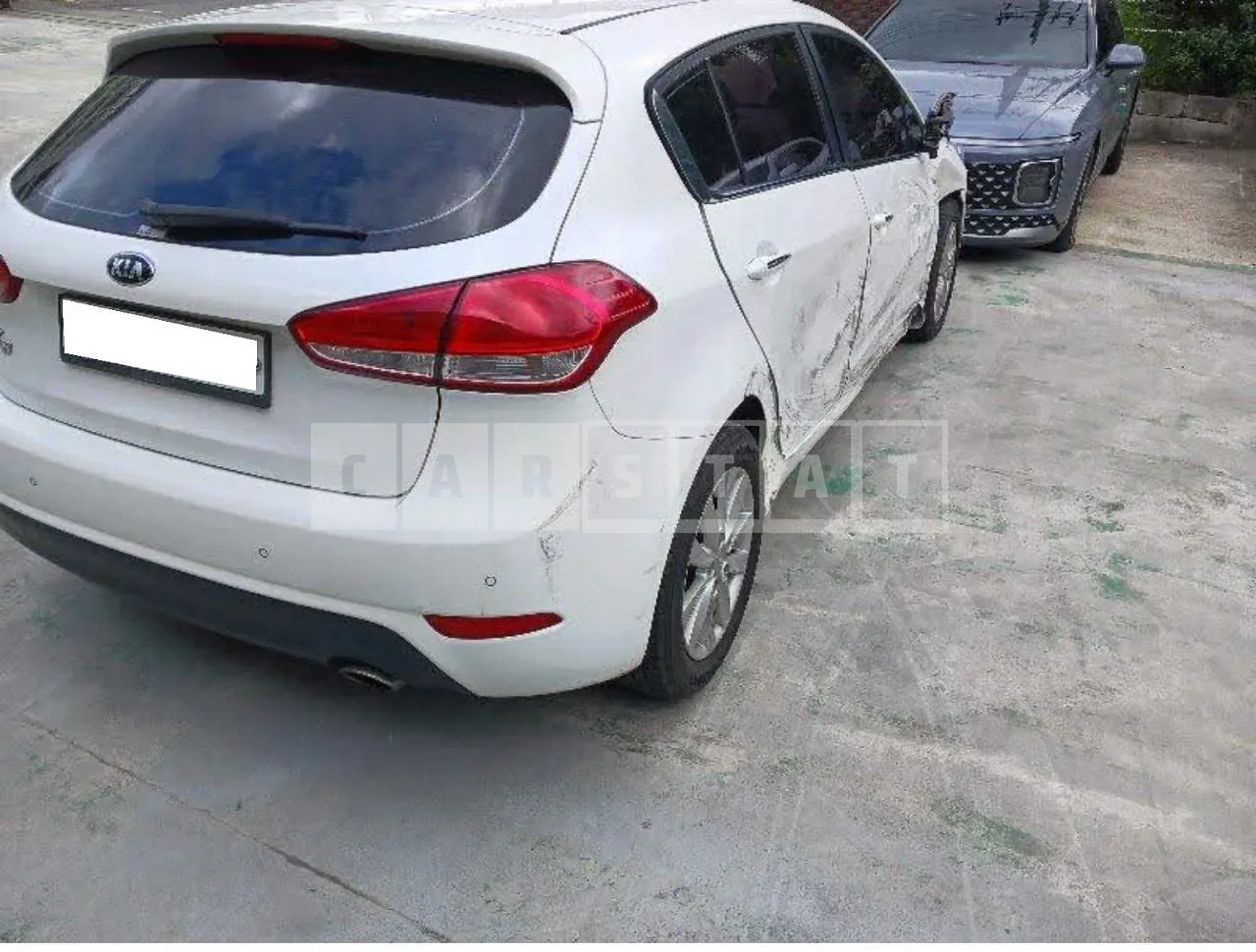 Photo 2 of 17: 2015 Kia K3, VIN KNAFX512BFA459249 — Korean insurance auction