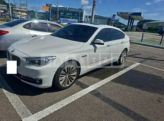 Photo 2 of 21: 2017 BMW Gran Turismo Efficient Dynamics — Korean insurance auction