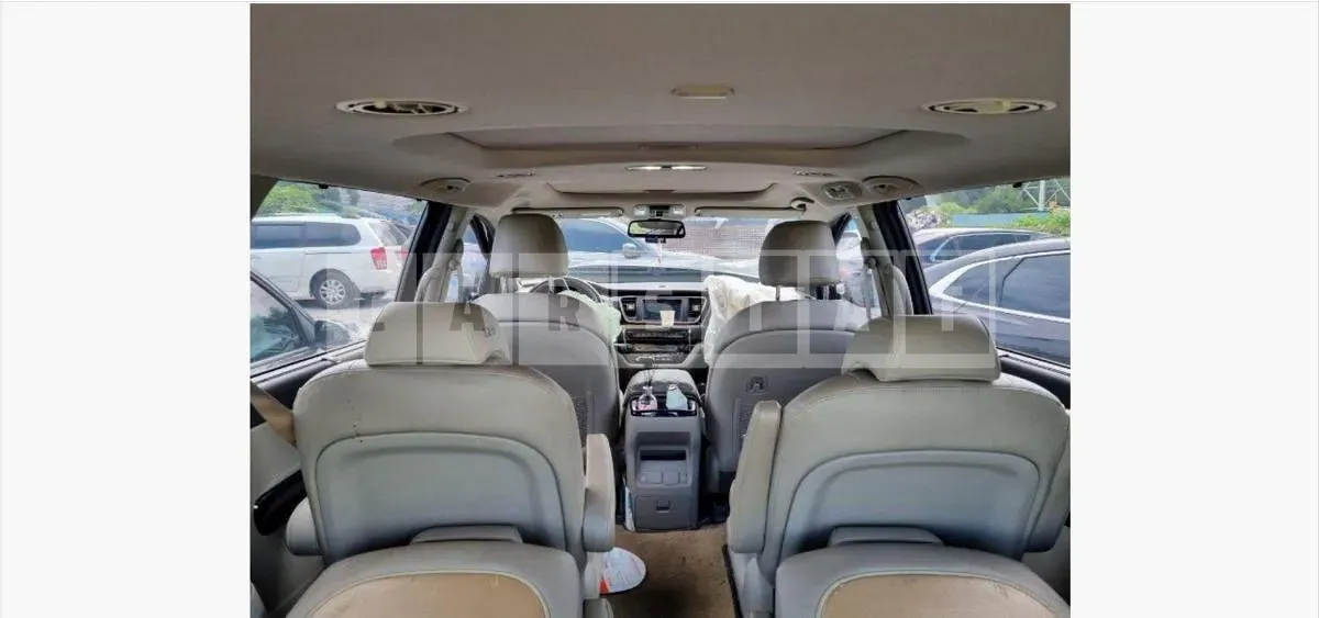 Photo 2 of 20: 2017 Kia Carnival 9 Seater — Korean insurance auction