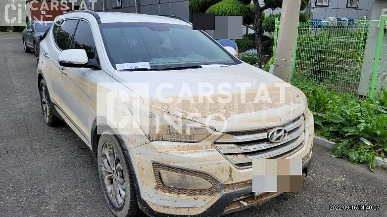 Photo 2 of 6: 2014 Hyundai Calm Santa Fe 2.0 — Korean insurance auction