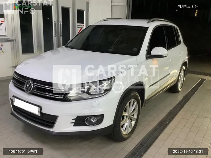Photo 2 of 13: 2015 Volkswagen Tiguan 2.0 TDI, VIN WVGZZZ5NZFW553560 — Korean insurance auction