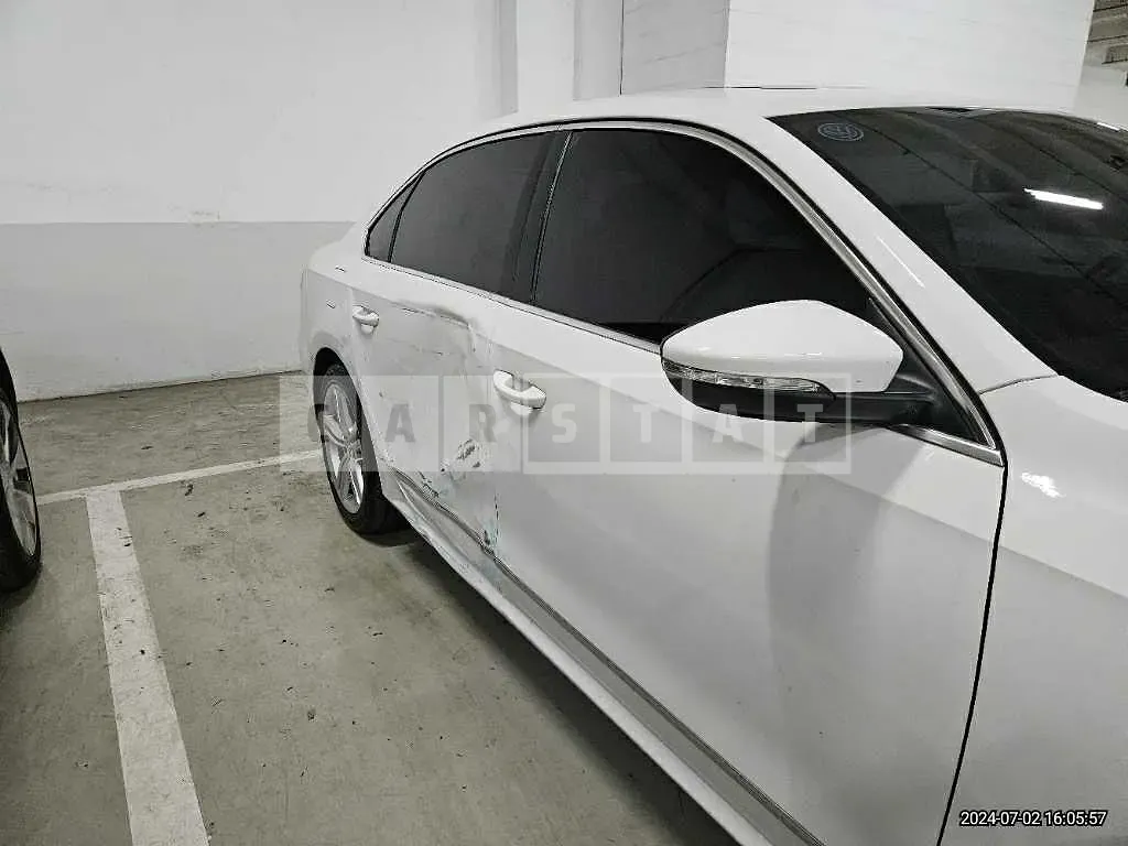 Photo 2 of 12: 2015 Volkswagen Passat 2.0 TDI — Korean insurance auction