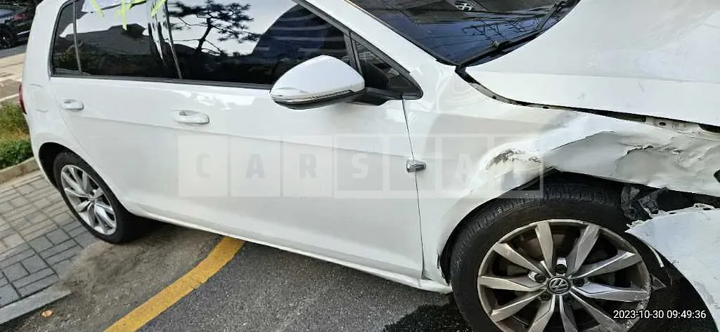 Photo 2 of 6: 2015 Volkswagen Golf 2.0 TDI BMT, VIN WVWZZZAUZFW036833 — Korean insurance auction