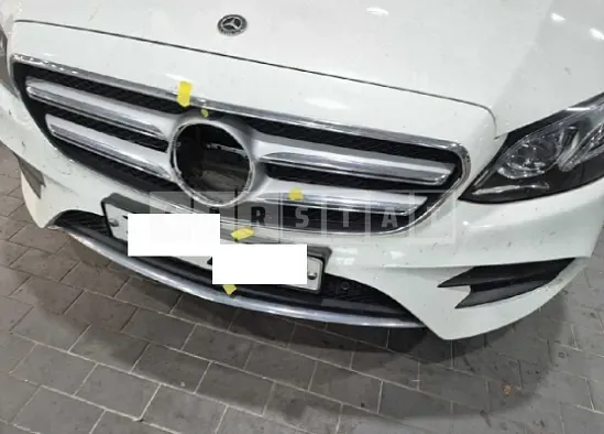 Photo 2 of 50: 2019 Mercedes-Benz E 300 — Korean insurance auction