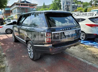Photo 1 of 18: 2019 Land Rover Range Rover SDV8, VIN SALGA3BJ9KA532744 — Korean insurance auction