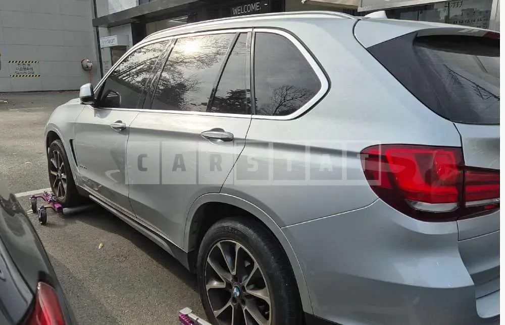 Photo 2 of 27: 2017 BMW X5 xDrive30d — Korean insurance auction