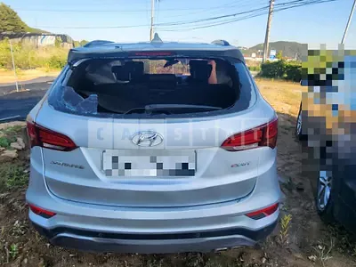 Photo 1 of 10: 2015 Hyundai Santa Fe DM — Korean insurance auction