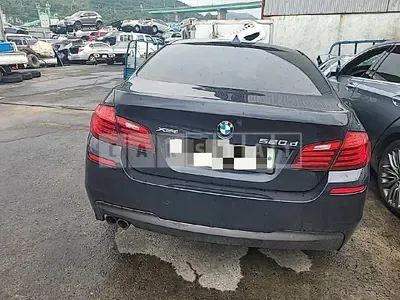 Photo 1 of 31: 2016 BMW 520d — Korean insurance auction