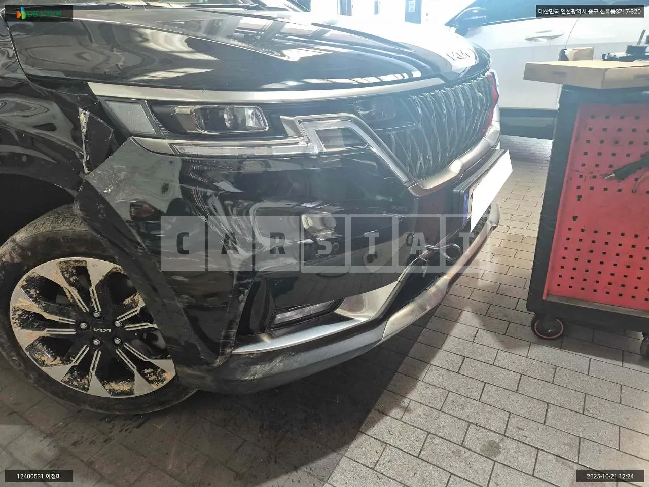 Photo 2 of 26: 2022 Kia Carnival, VIN KNANE81BBNS176822 — Korean insurance auction