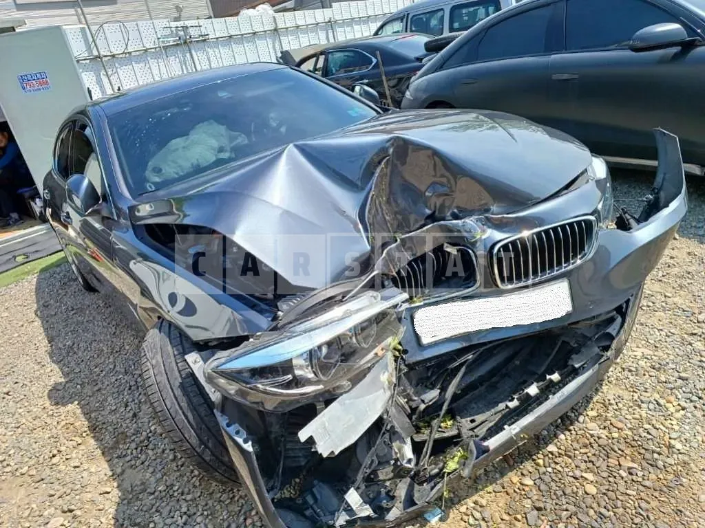 Photo 2 of 10: 2019 BMW 420i GranCoupe, VIN WBA4H3101KBV57286 — Korean insurance auction