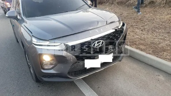 Photo 2 of 8: 2019 Hyundai Santa Fe 2.0, VIN KMHS281BBKU107541 — Korean insurance auction