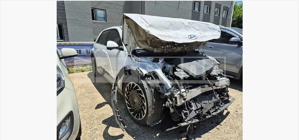 Photo 2 of 20: 2022 Hyundai IONIQ 5 Long Range Electric Car — Korean insurance auction