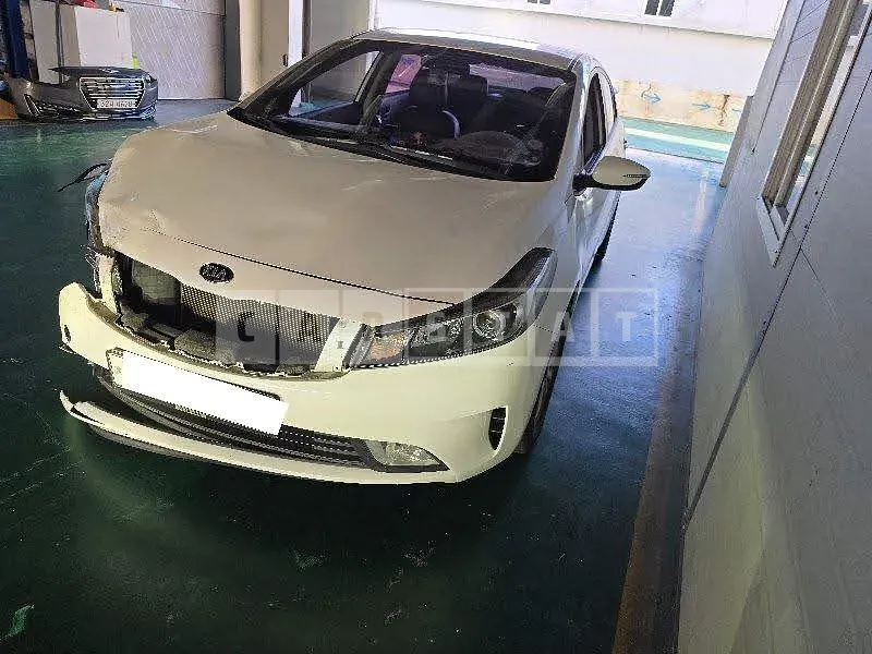Photo 2 of 22: 2016 Kia K3, VIN KNAFJ412AGA945072 — Korean insurance auction