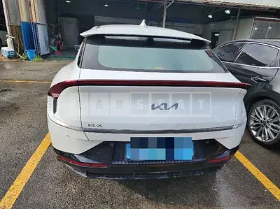 Photo 1 of 10: 2022 Kia EV6 Long Range Earth 4WD, VIN KNAC381CPNA038986 — Korean insurance auction