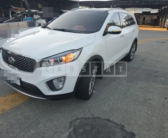 Photo 2 of 11: 2015 Kia Sorento 4WD — Korean insurance auction