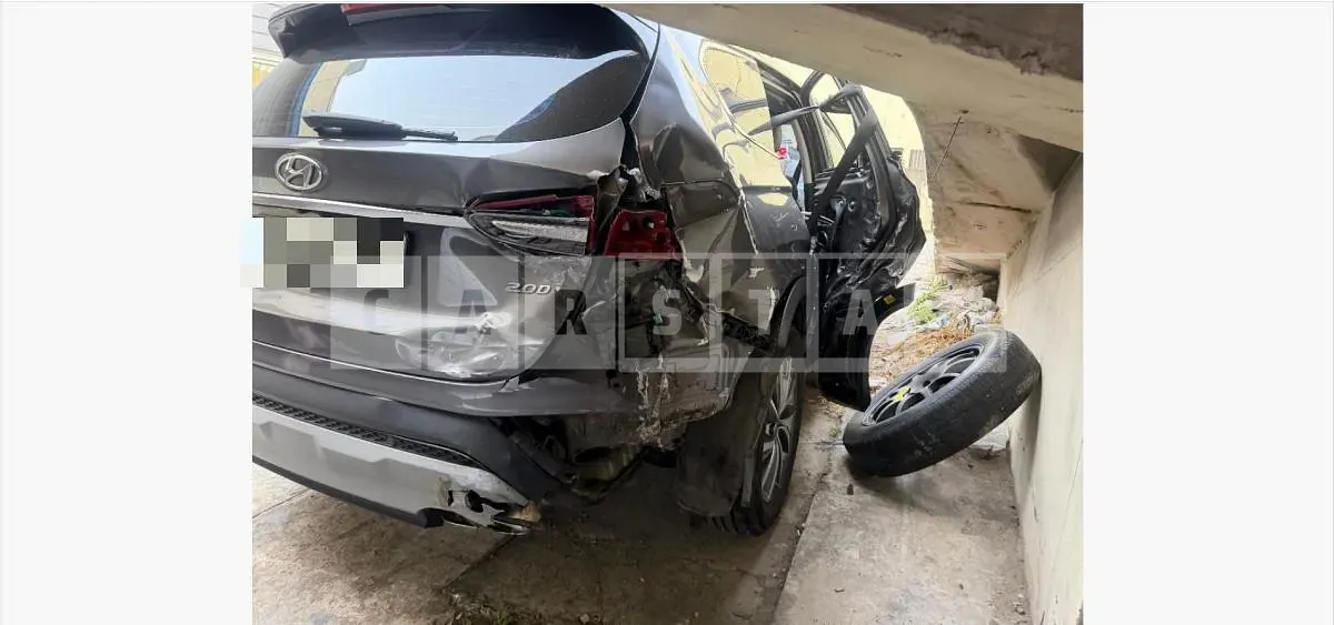 Photo 2 of 9: 2018 Hyundai Santa Fe TM Diesel — Korean insurance auction