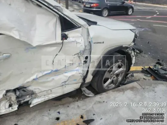 Photo 2 of 5: 2021 Toyota RAV4 Hybrid — Korean insurance auction