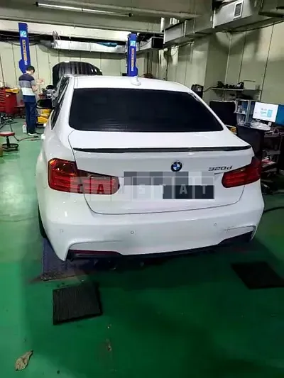 Photo 1 of 49: 2015 BMW Calm 320d — Korean insurance auction
