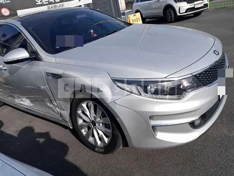 Photo 2 of 8: 2016 Kia K5 1.7 (Diesel), VIN KNAGX415GGA059705 — Korean insurance auction