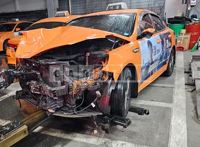 Photo 1 of 3: 2019 Kia K5, VIN KNAGU416BKA326264 — Korean insurance auction