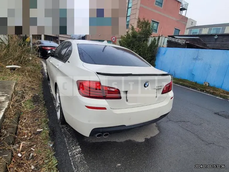 Photo 2 of 39: 2016 BMW 528i — Korean insurance auction
