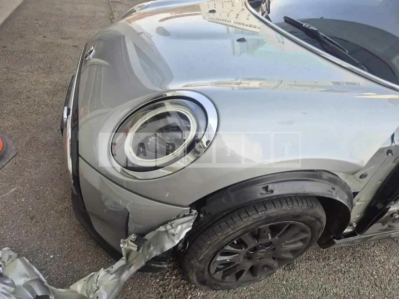 Photo 2 of 17: 2024 MINI Cooper Five-Door, VIN WMW41DK00R2V32673 — Korean insurance auction