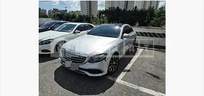 Photo 1 of 9: 2016 Mercedes-Benz E300 4Matic — Korean insurance auction
