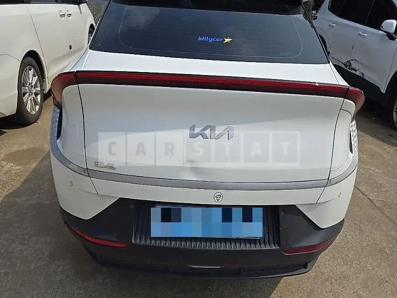 Photo 2 of 13: 2022 Kia EV6 Long Range Air — Korean insurance auction