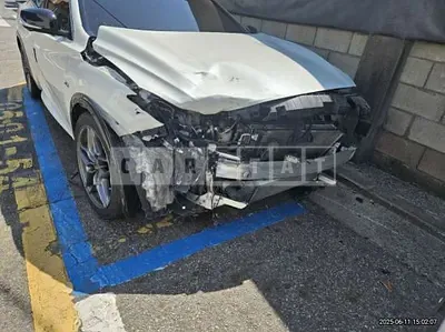 Photo 1 of 22: 2017 Infiniti Q30 — Korean insurance auction