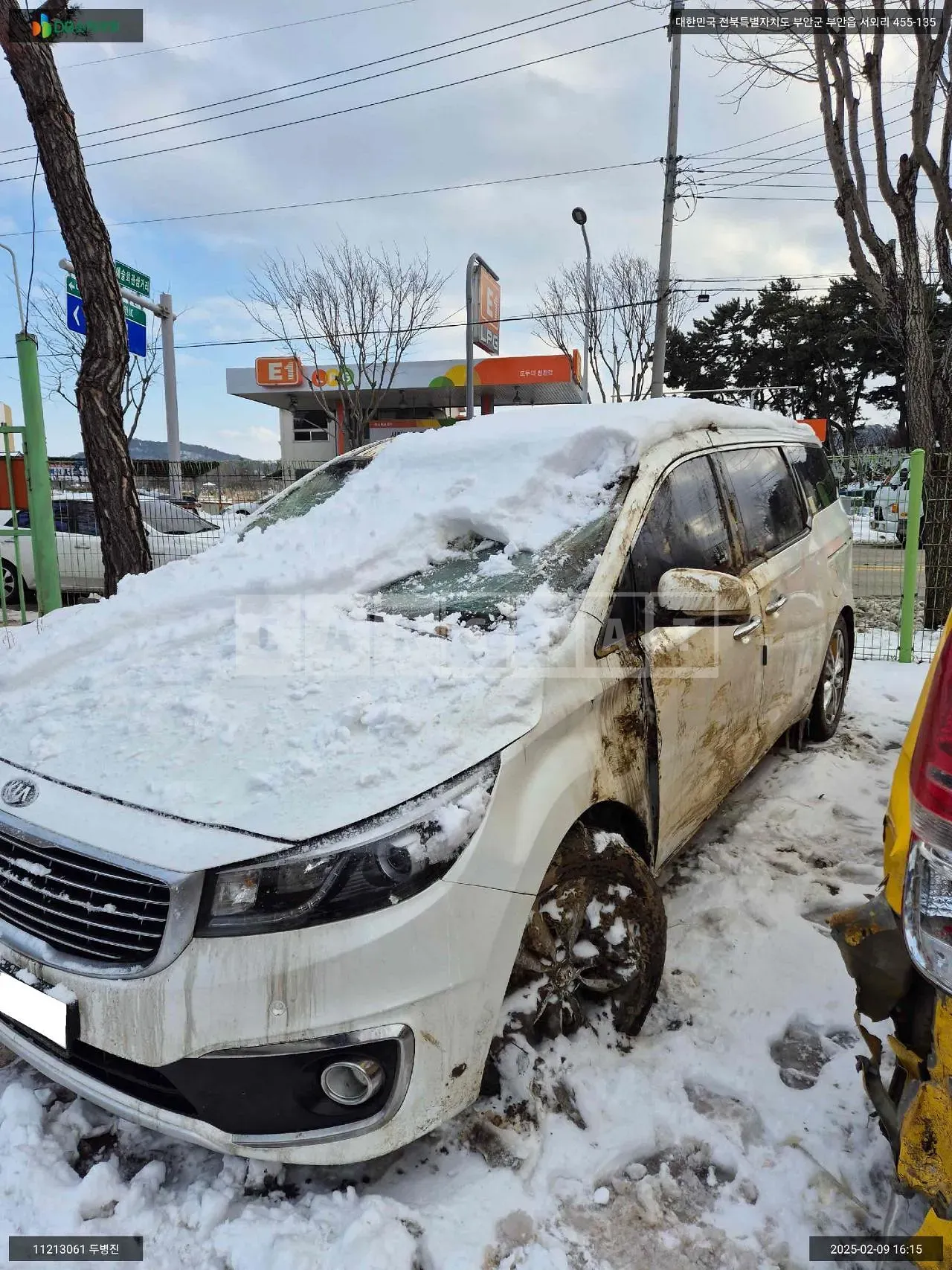 Photo 2 of 25: 2016 Kia Carnival, VIN KNAME81ABHS288754 — Korean insurance auction