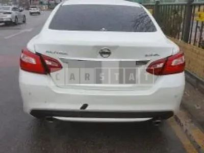 Photo 1 of 5: 2017 Nissan Altima 2.5 — Korean insurance auction