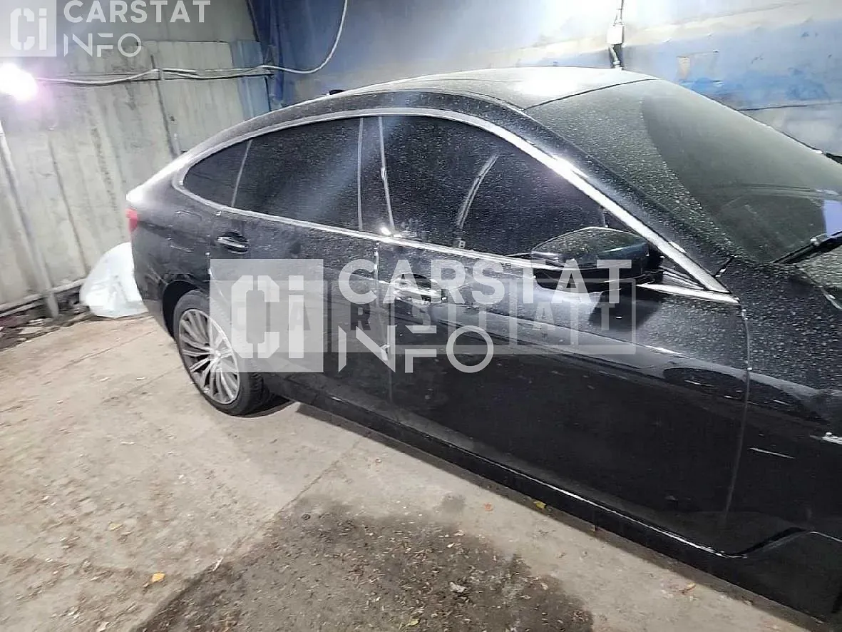 Photo 2 of 21: 2018 BMW 630d xDrive, VIN WBAJW8106JBK59210 — Korean insurance auction
