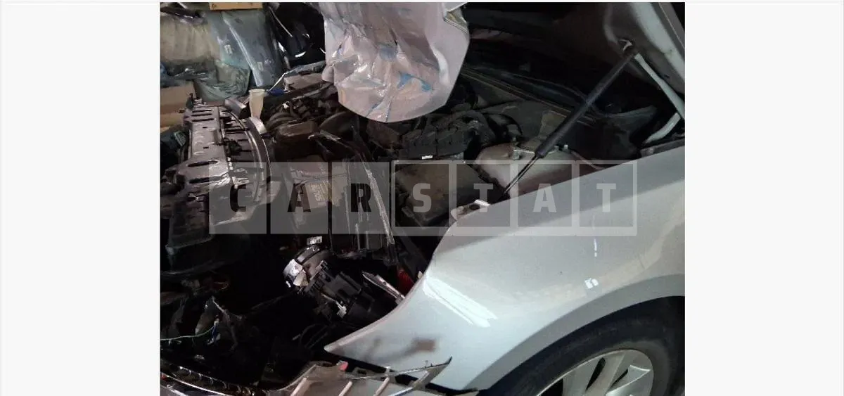 Photo 2 of 11: 2017 Kia K5 — Korean insurance auction