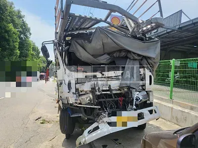 Photo 1 of 15: 2017 Hyundai CN6.6-Ton Vehicle Transport Truck — Korean insurance auction