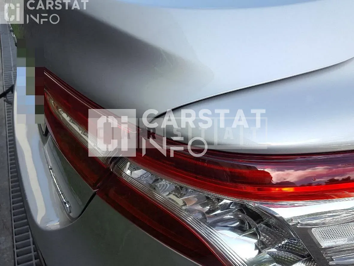 Photo 2 of 30: 2018 Toyota Camry Hybrid — Korean insurance auction